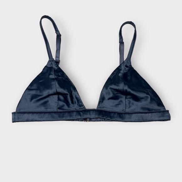 Victoria’s Secret Satin Triangle Bralette XS Blue Wireless Solid Silky Dainty - Picture 3 of 8